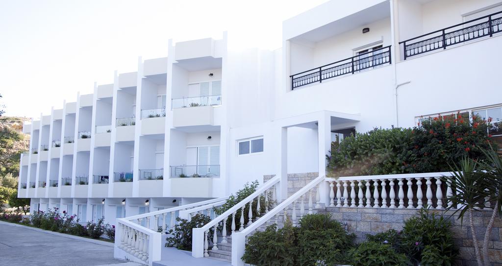 Zeus Hotel 2*